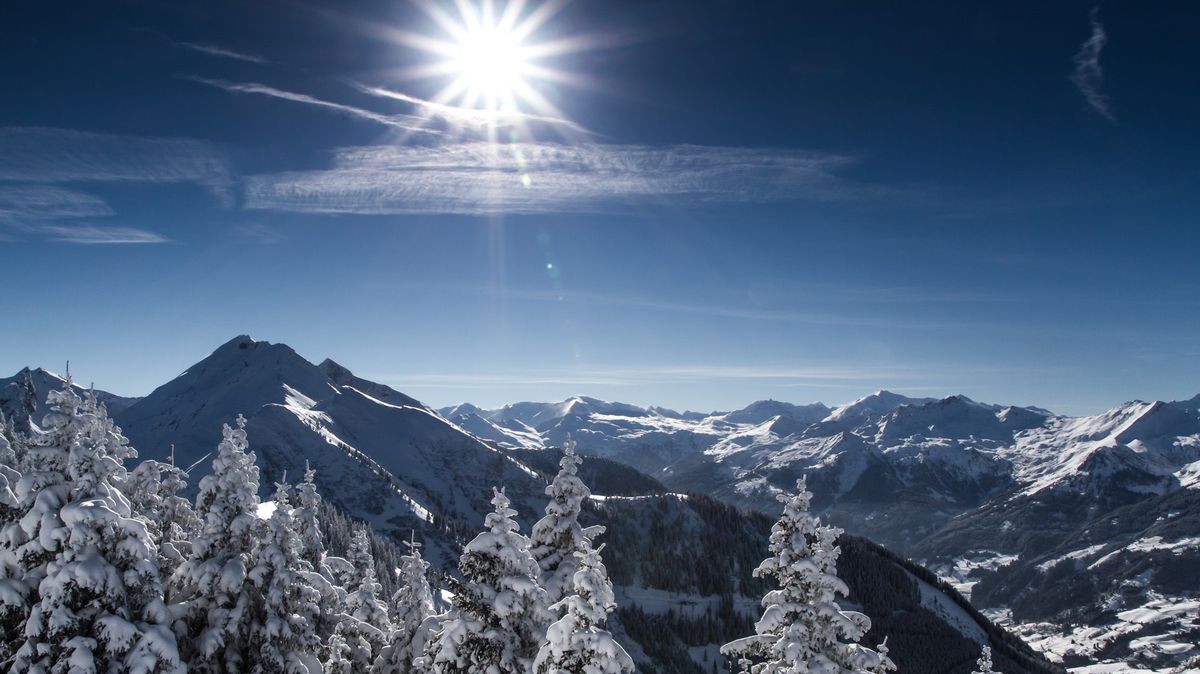 Největší lyžařská oblast v Rakousku láká na zimní sezonu Robbiem Williamsem i zvýhodněnými skipasy